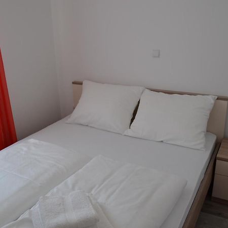 Apartments Susec Baska  Bagian luar foto