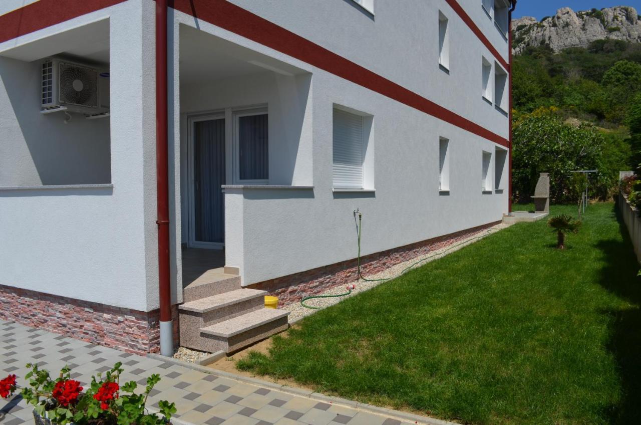 Apartments Susec Baska  Bagian luar foto