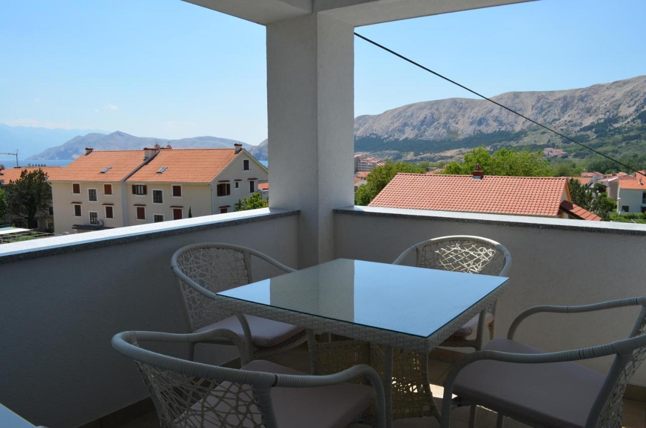Apartments Susec Baska  Bagian luar foto