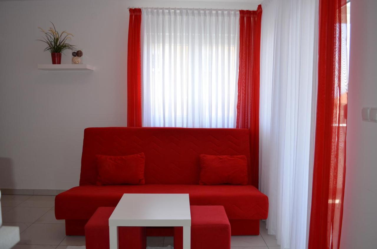 Apartments Susec Baska  Bagian luar foto